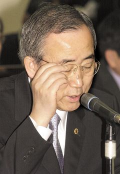 “The ultimate responsibility of diplomacy is with the President, and I am responsible for implementing the diplomatic philosophy or directions of the President.” April 19, 2005, Minister Ban Ki-Moon